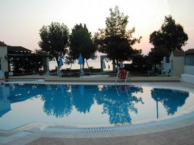 Margarita Beach Hotel Agia Marina  Екстер'єр фото