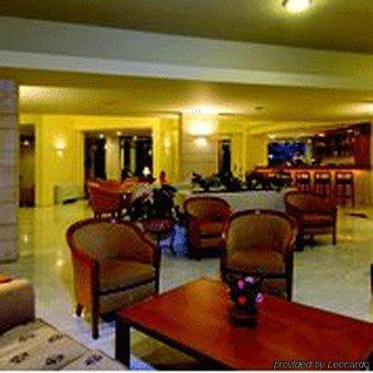 Margarita Beach Hotel Agia Marina  Екстер'єр фото