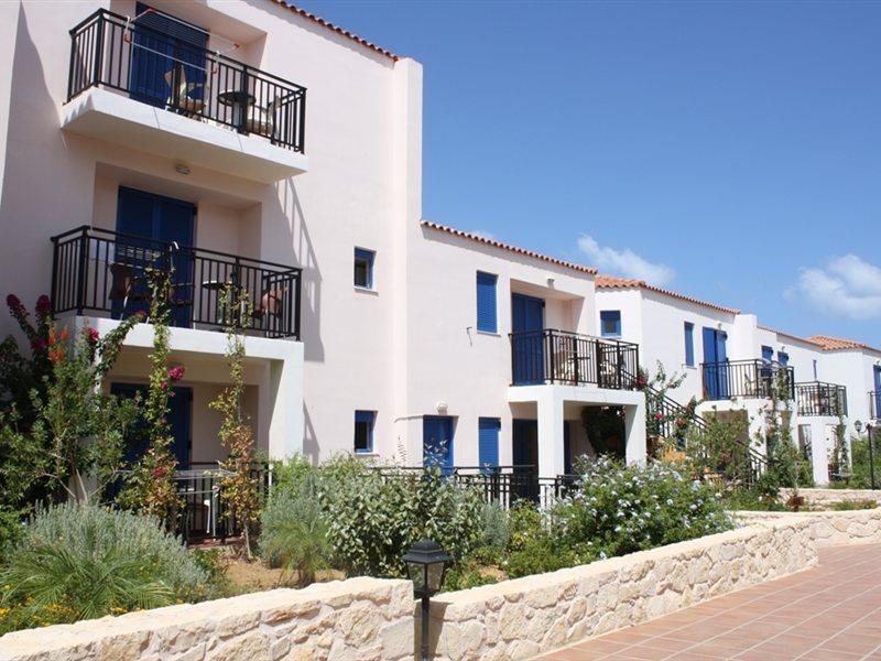 Margarita Beach Hotel Agia Marina  Екстер'єр фото